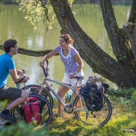 Saint-Jacques à vélo : bords de Loire à Marmoutier @ D. Darrault - CRT Centre-Val de Loire