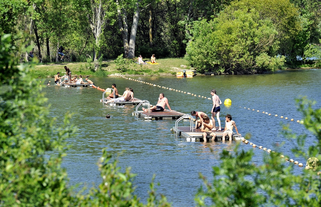 PARC DE LOISIRS DU LAC DE MAINE  La Loire à Vélo